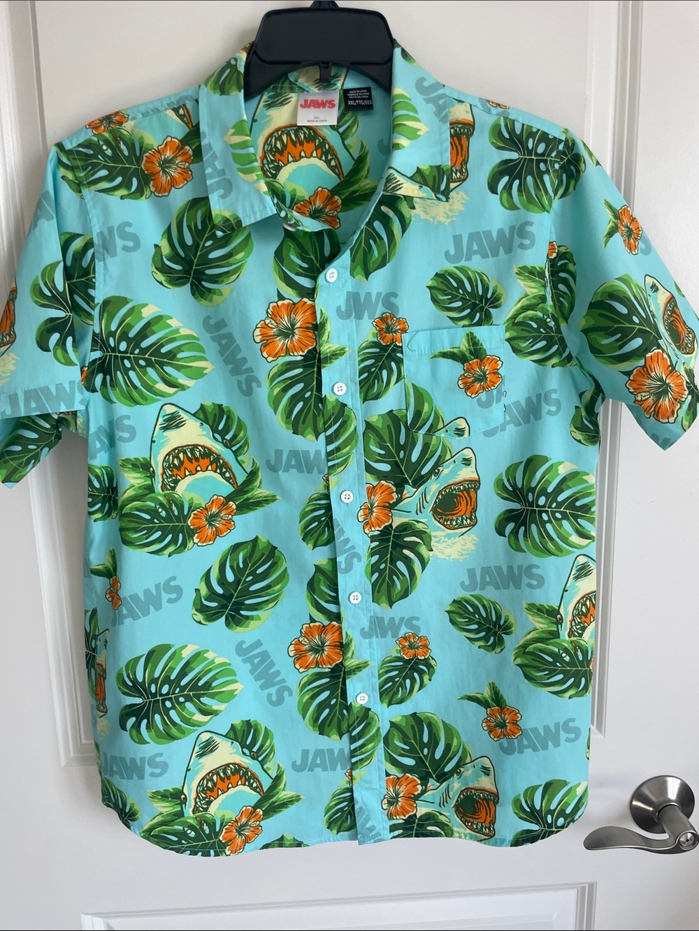 Universal Studios JAWS Tropical Print boys kids Button-Up Shirt